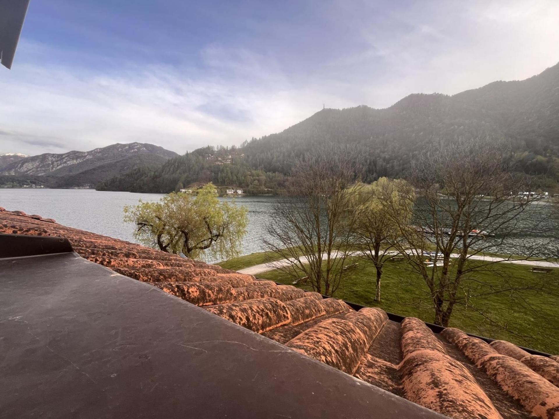 Hotel Lido Pieve Di Ledro Exteriör bild